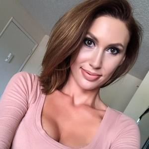 Meet your Posher, Dana